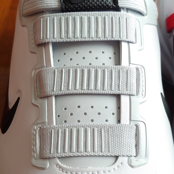 *SOLD*Nike Tiger Woods TW71 FastFit White Men's - Picture 8 of 8